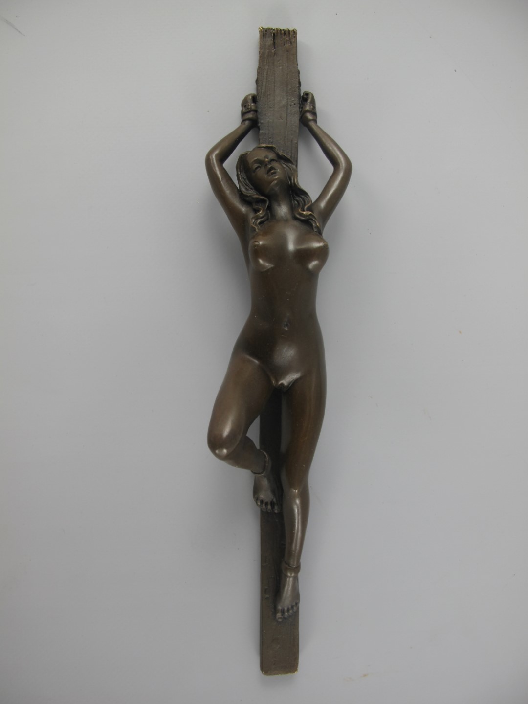 Figur Bronze Liegende Frau H.28x6cm