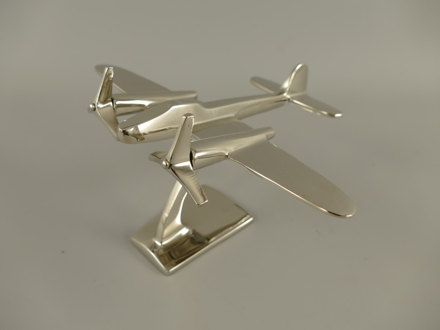 Flugzeug Aluminium vernickelt L.19x23cm